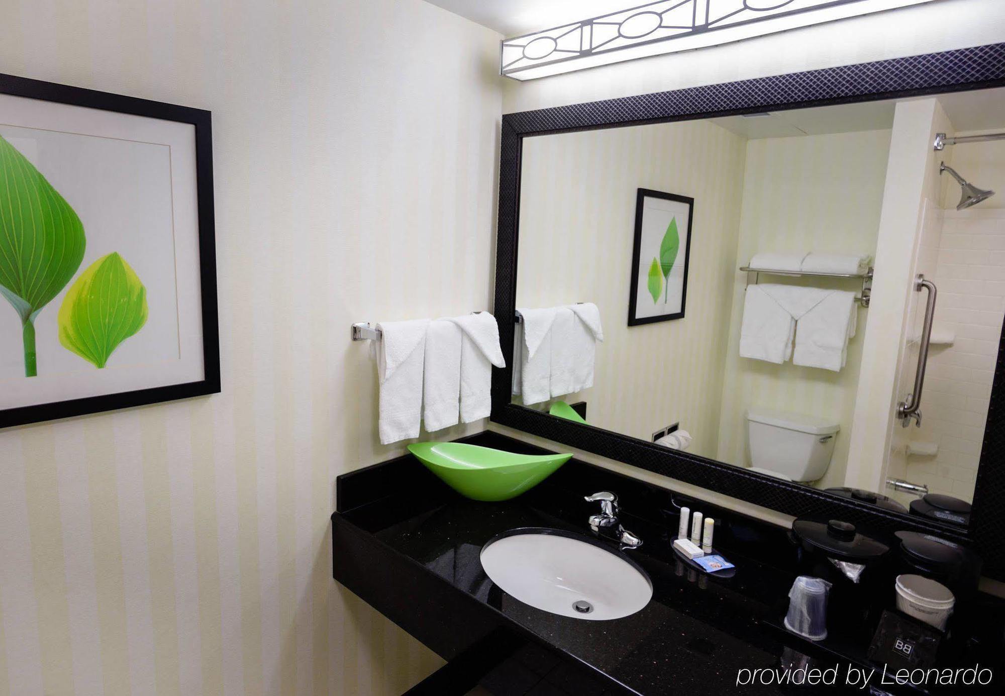 Fairfield & Hotel