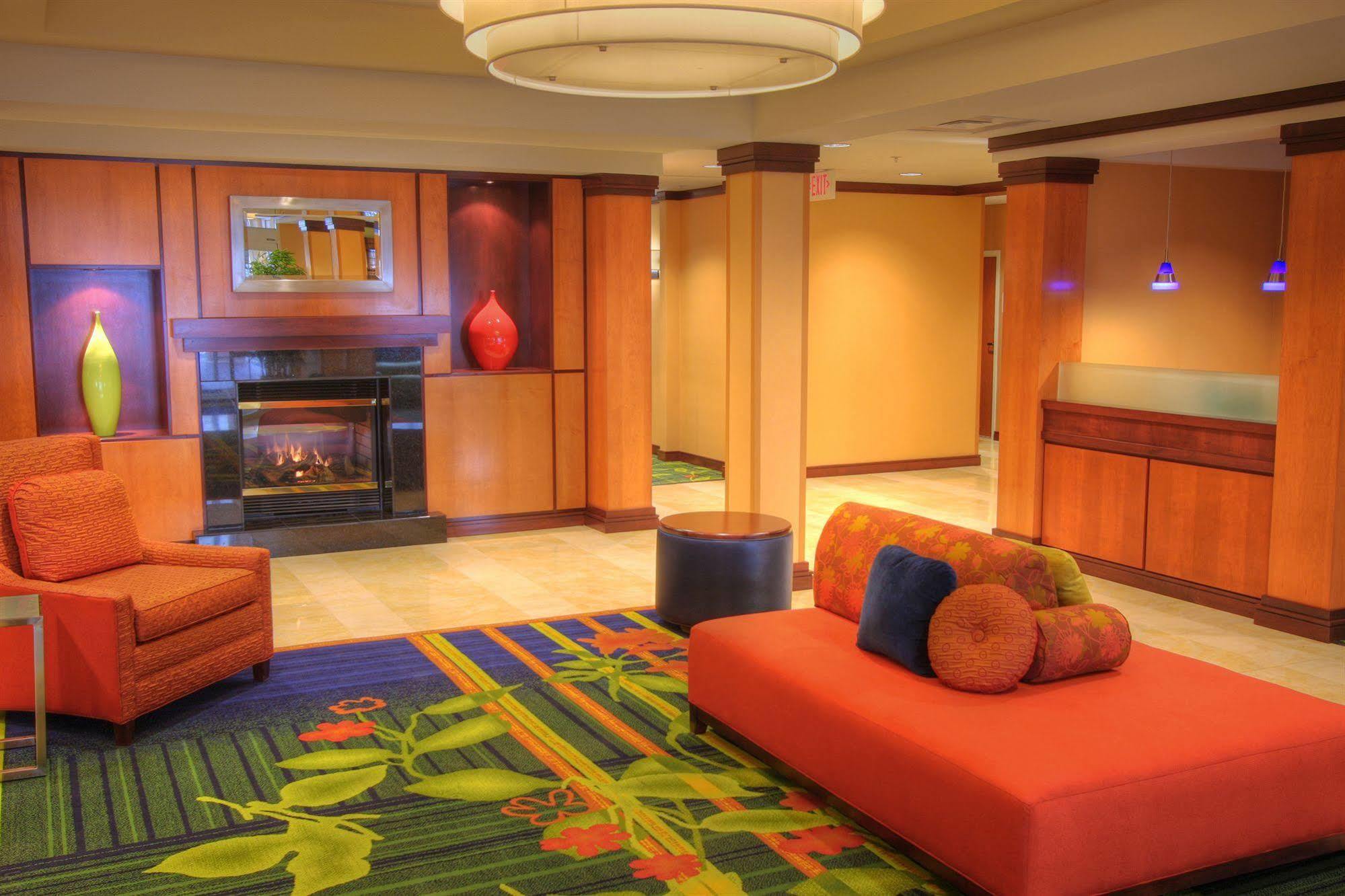 Fairfield & Hotel 3*